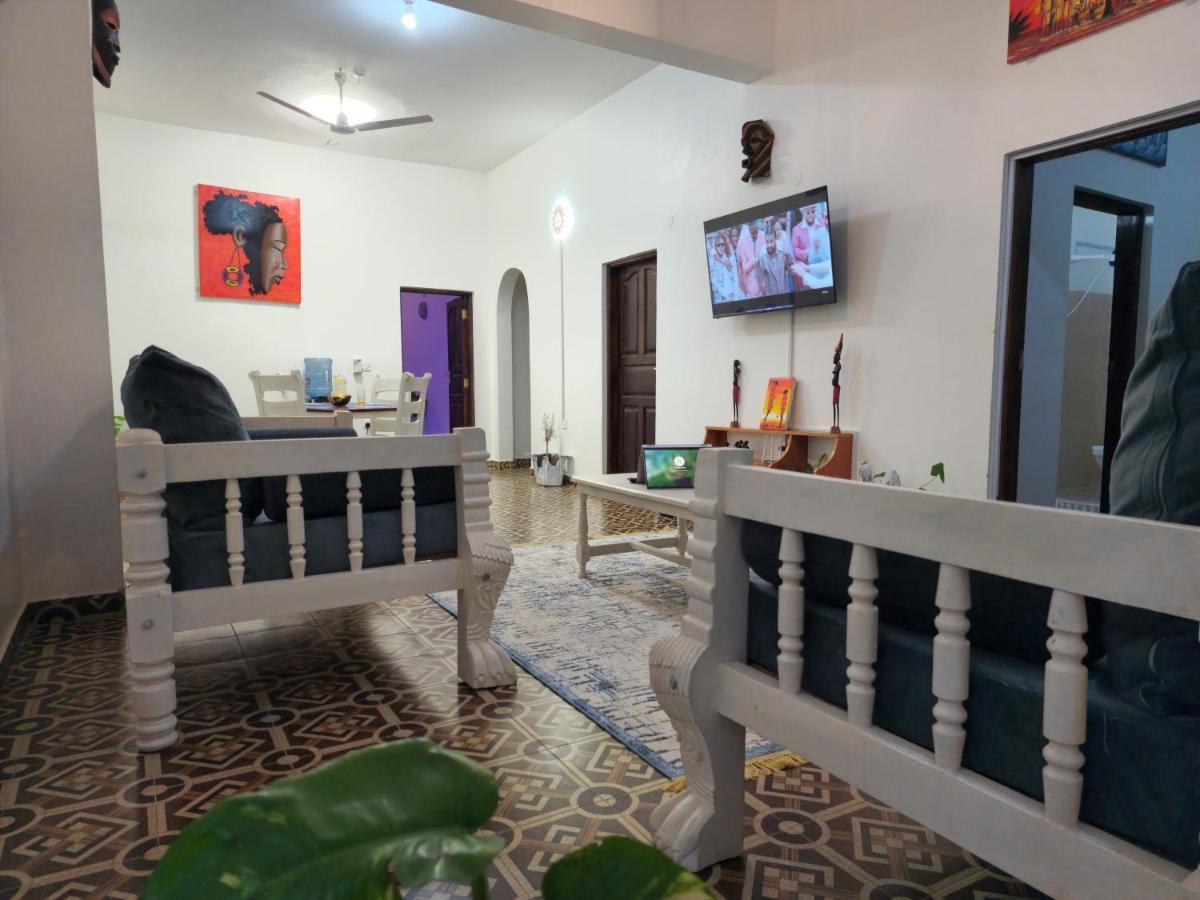 Ocean Breeze Homes Watamu 3 Bedroom Free Wi-Fi And Parking Eksteriør billede
